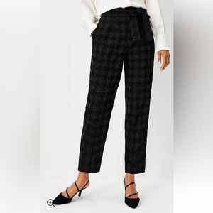 NWT Ann Taylor belted high waist taper pant in black houndstooth